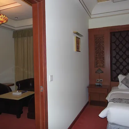 Platinum Hotel-2