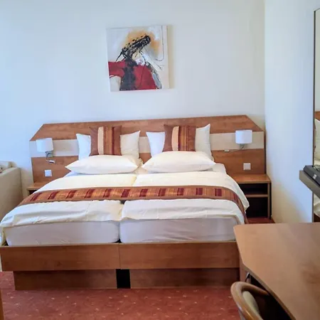 Boutique Hotel Wolfsburg-3