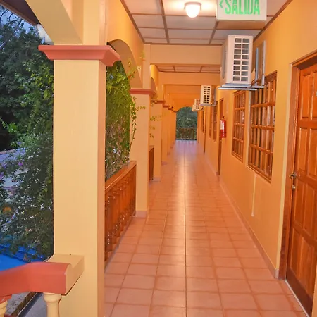 Hotel Tres Banderas-3