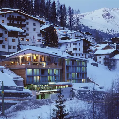 "Quality Hosts Arlberg" Hotel Lux Alpinae-3