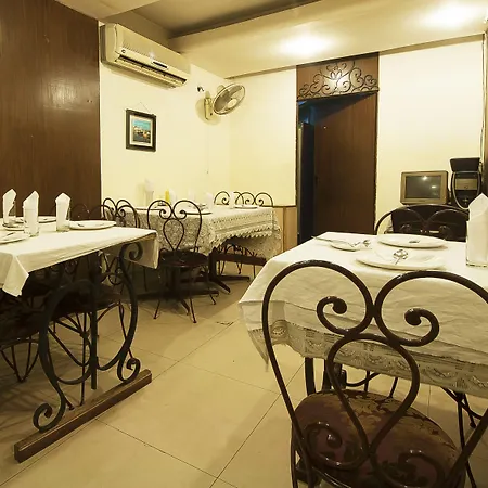 Golden Leaf Hotel-2