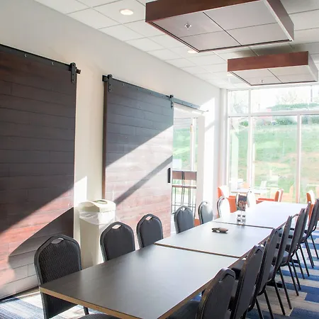 Holiday Inn Express & Suites Danville By Ihg-3