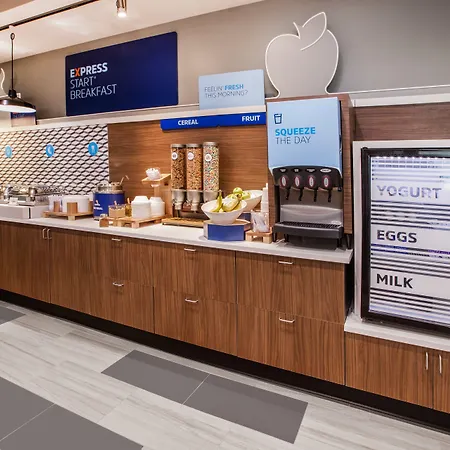 Holiday Inn Express & Suites - Cincinnati North - Liberty Way By Ihg-2