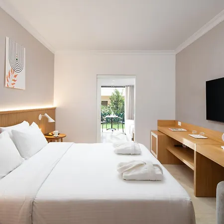 Roda Beach Resort&Spa-2