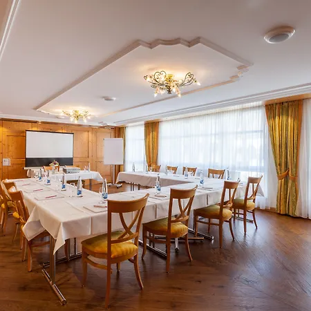 Weisses Roessli Swiss Quality Hotel-3
