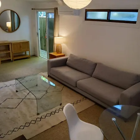 Tallow Beach Motel (Adults Only)-3