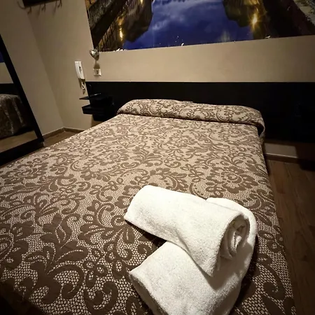 Hotel Corvetto - Monkey Hostel Milano-3