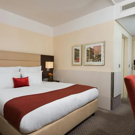 Leonardo Hotel Munich Arabellapark-3