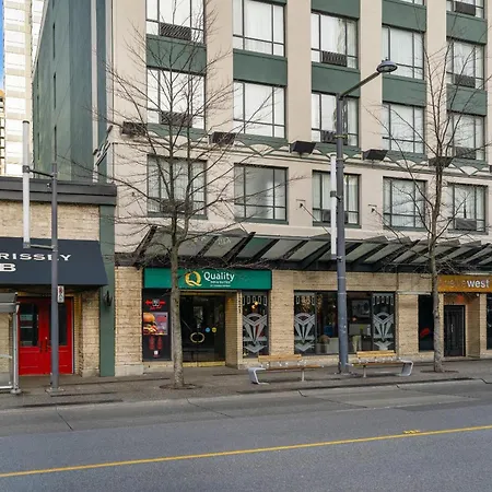 Quality Inn & Suites Downtown Vancouver (Adults Only)-3