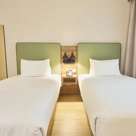 Hilton Garden Inn Sevilla-3
