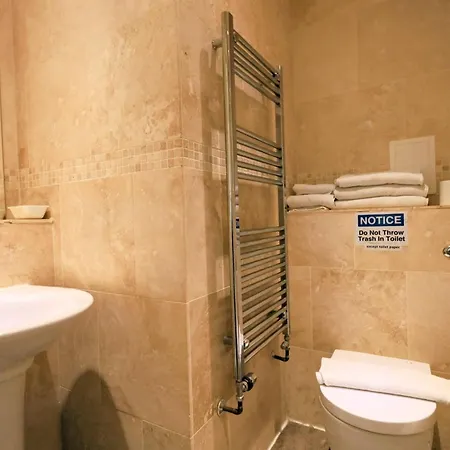 Edinburgh Holiday Guest House-3