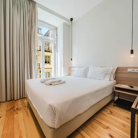Gs Chiado Boutique Studios & Suites-3