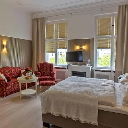 Hotel Augusta Am Kurfürstendamm-2