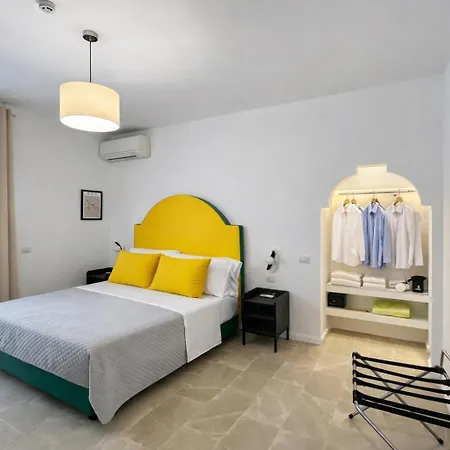 Roof And Sky Room Luxury In Sorrento Center-3