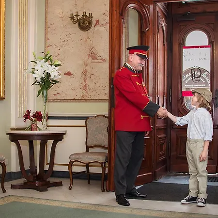 Grand Hotel-2