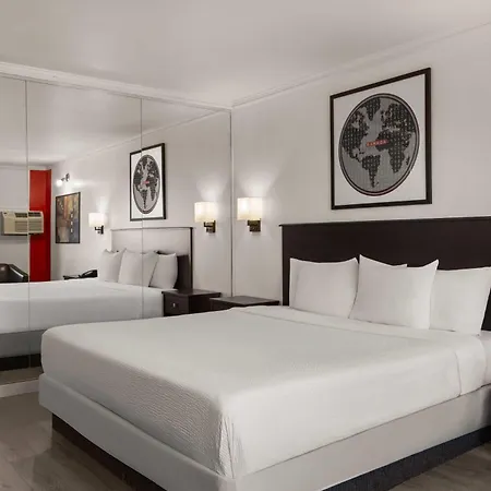 Ramada By Wyndham Laval-3