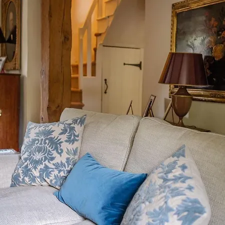 Orchard Cottage-3