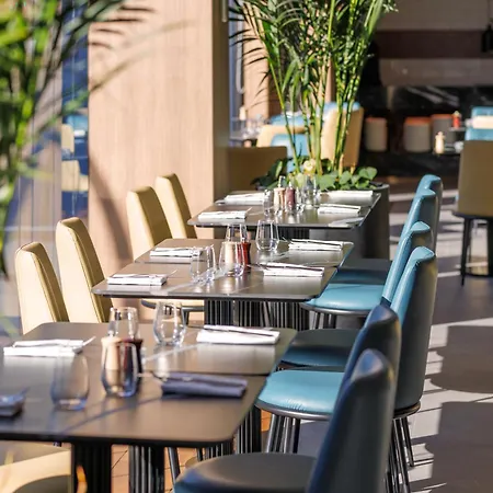 Hotel Grand Chancellor Auckland-3