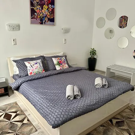 Citadel Rooms-2
