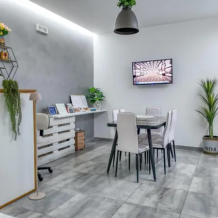 B&B Four Winds 50mt Spiaggia&Castello Aragonese WiFi&AC-2
