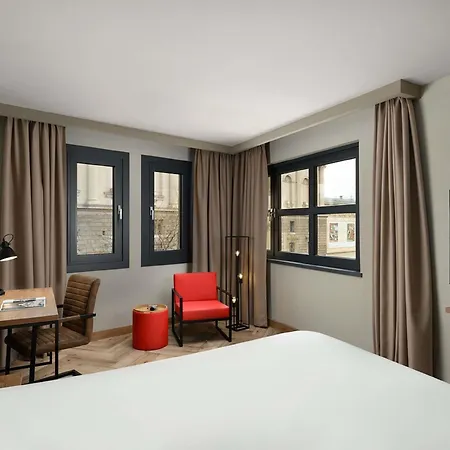 Ibis Styles Budapest Heroes Square-2