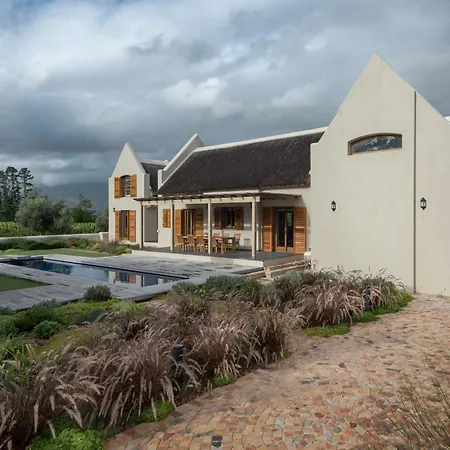 Lalapanzi Lodge-2