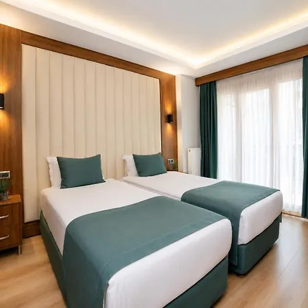 Weingart Black Tulip Hotel-2