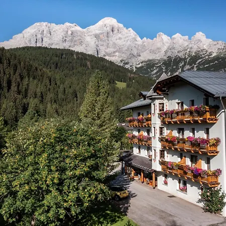 Hotel Edelweiss-3