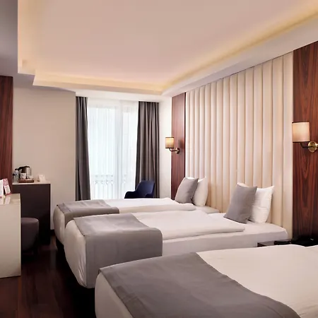 Shining Star Hotel-2