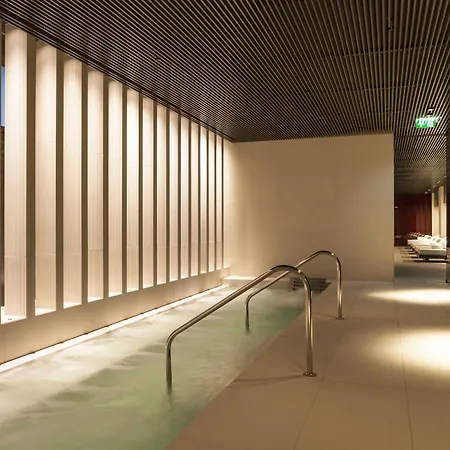 Kozmo Hotel Suites & Spa - Small Luxury Hotels Of The World-3