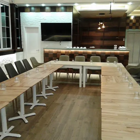 Capital Tirana Hotel Bruci-2