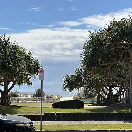 Meridian Tower Kirra Beach-2