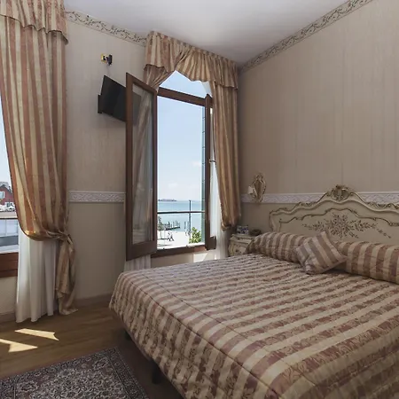 Hotel Riviera Venezia Lido-3