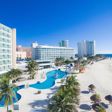 Krystal Cancun-2