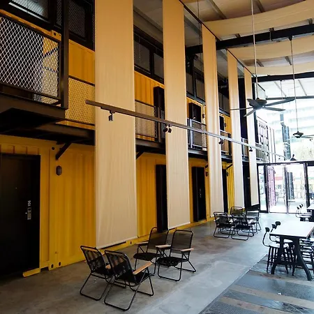 Container Hotel-3