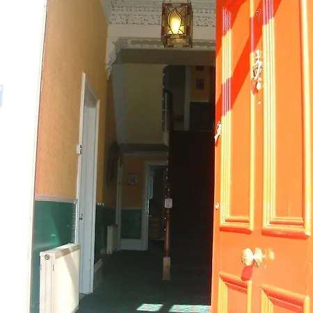 Claremont House-3