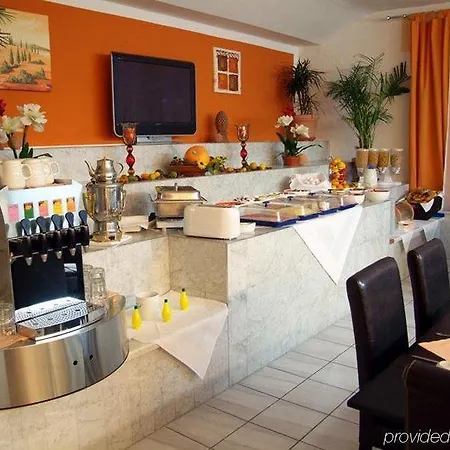 Hotel Italia-2