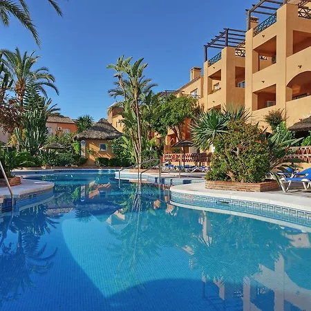 Mijas Costa Oasis By Grangefield Oasis Club-3
