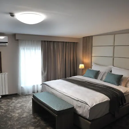 Hotel VIP-3