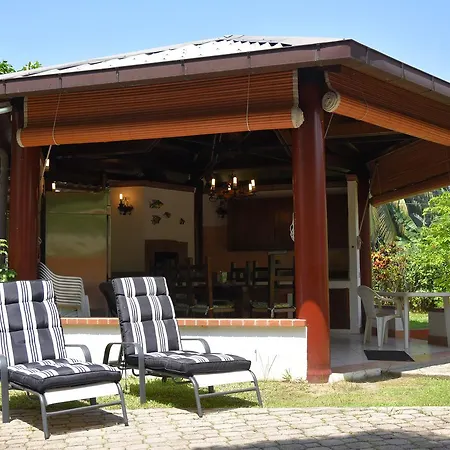 Jessies Guest House Seychelles-2