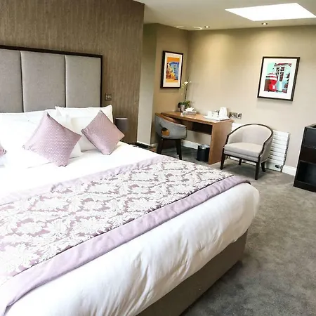 Clarion Collection Hotel Chimney Corner-3