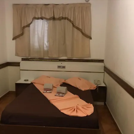 Hotel Charlly-3