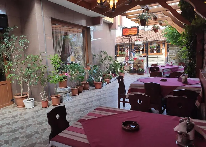 Family Hotel Denica