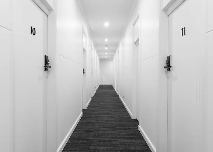 Sydney Junction Hotel