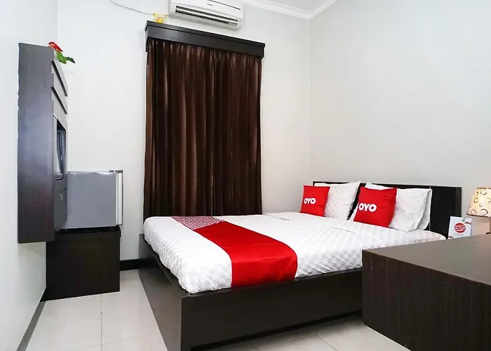 Oyo 2038 Jasmine Guest House Balikpapan