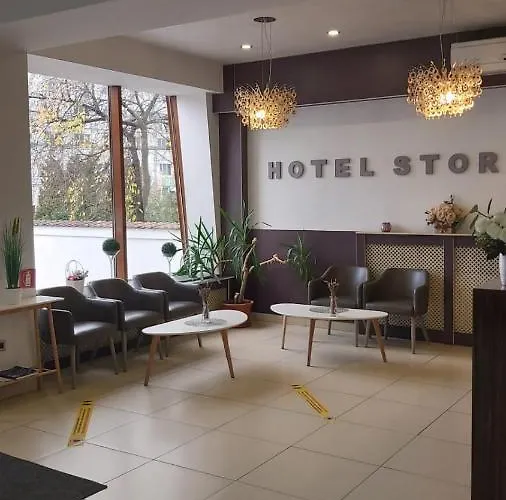 Hotel Story