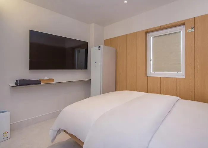 Blo By Blo Hotel