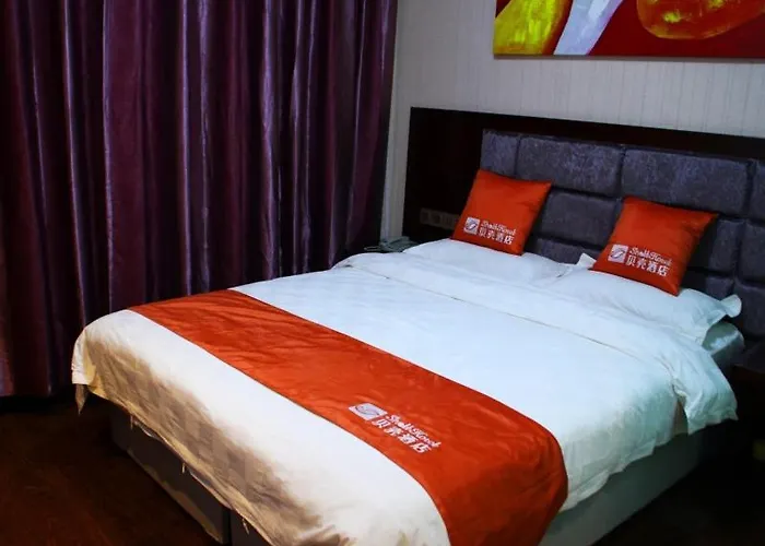 Shell Zhangye Ganzhou Area East Street Drum Tower Hotel