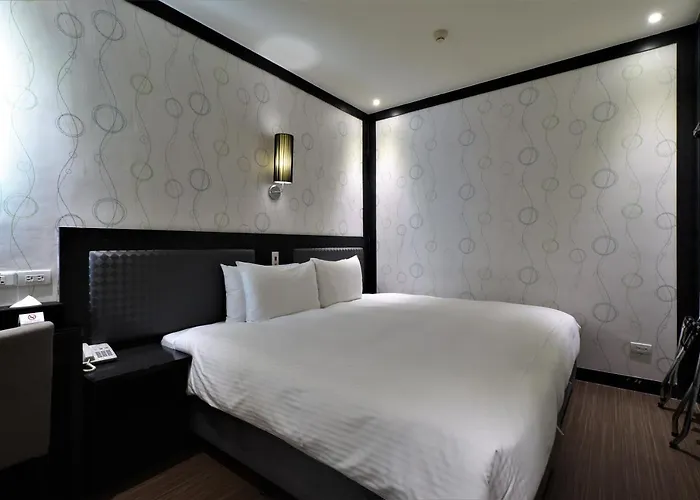 J-Hotel