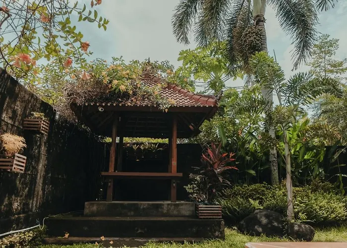 Sekar Arum Riverside Resort In Canggu